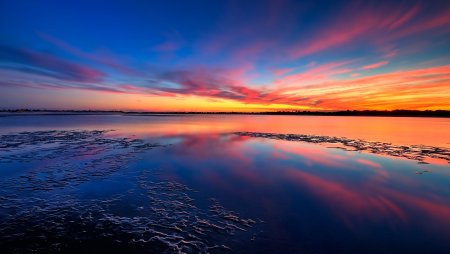 Неоновый закат