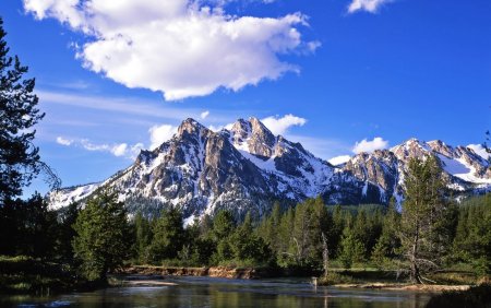 Гора Робсон, Канада