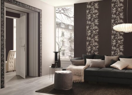 Гостиная с комбинированными обоями