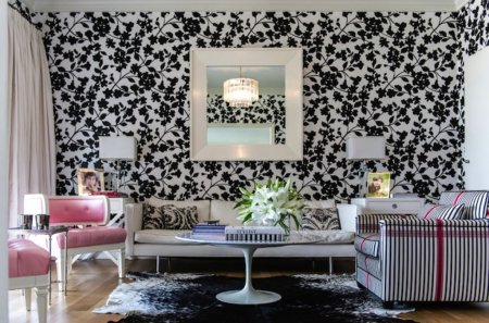 Черно белые обои в интерьере