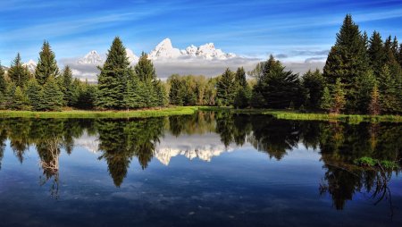 Озеро Морейн в Канаде