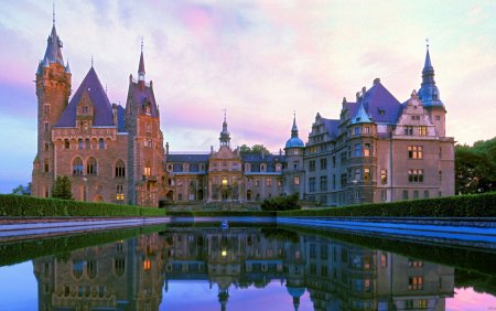 Замок Castle Moszna