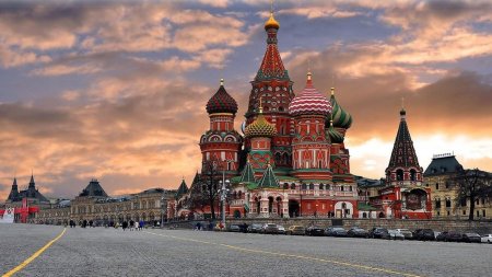 Москва Кремль храм Василия Блаженного красная площадь