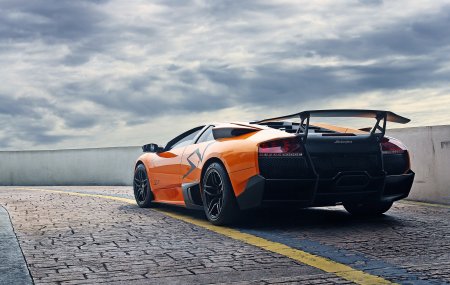 Lamborghini Murcielago lp670