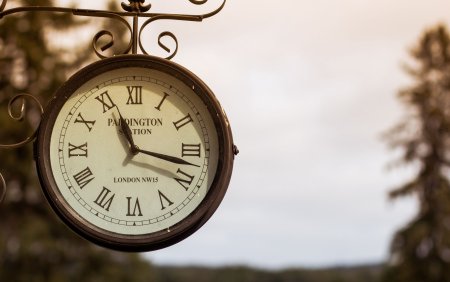 Красивые старинные часы