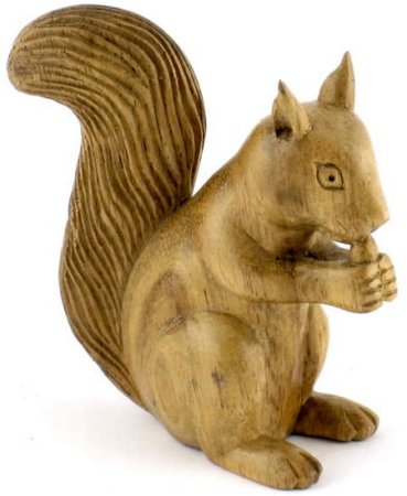 Резьба по дереву белка