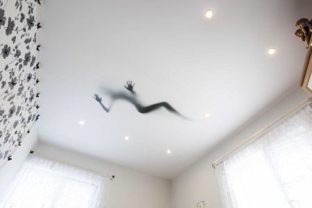 Матовый потолок с рисунком