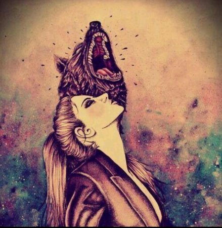 Девушка в маске волка