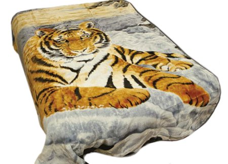 Покрывало со львом