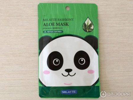 Маска для лица с пандой на упаковке