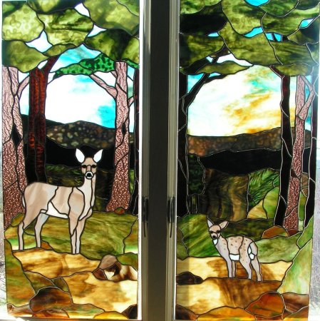 Витраж с изображением животных