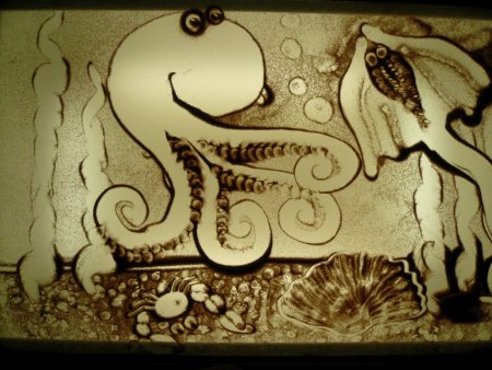 Рисование песком