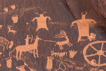 Наскальные рисунки первобытных людей письменность