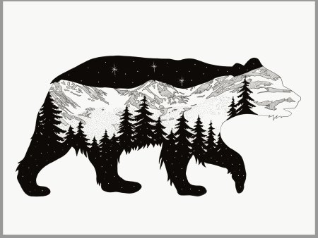 Силуэт медведя в лесу