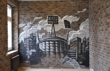 Раскрасить кирпичную стену