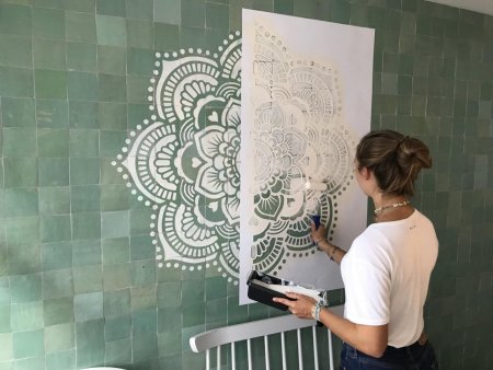 Трафареты для окраски стен