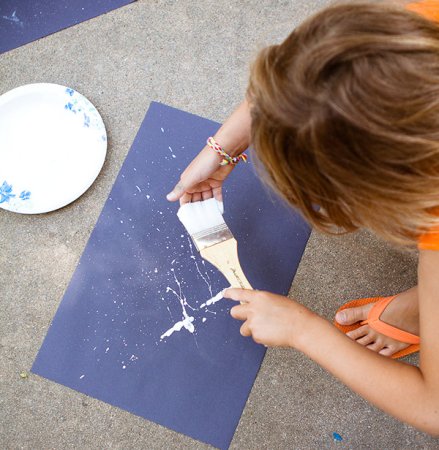 Рисование брызгами для детей