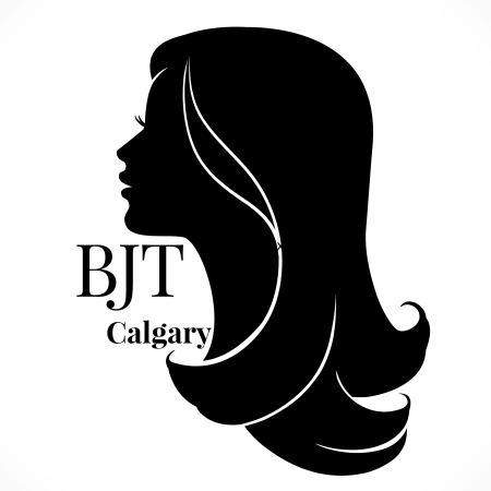 Контур женской головы с волосами