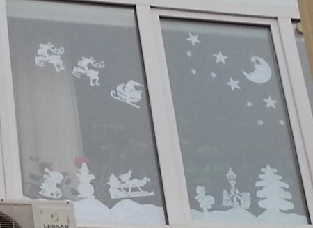 Новогодние украшения на окна сугробы