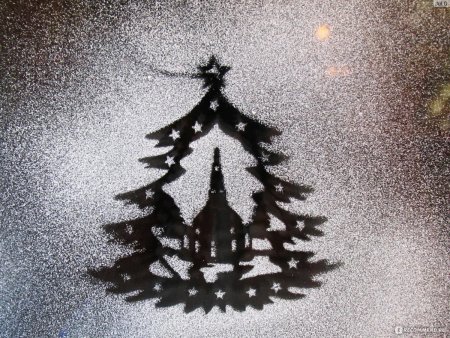 Искусственный снег в баллончике на окна