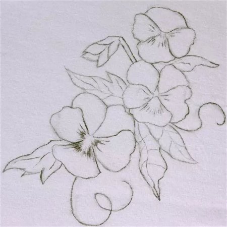 Цветы карандашом на ткани