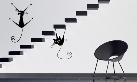 Необычные рисунки на стене в квартире