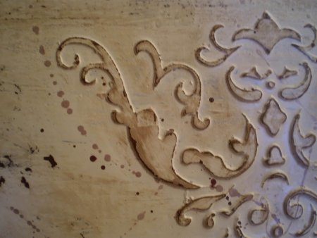 Декор на мебели шпатлевкой