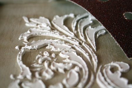 Трафарет для декора стен шпатлевкой