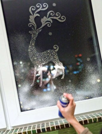 Стена через трафарет