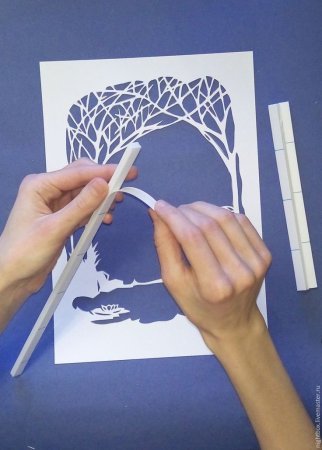 Объемное панно из бумаги