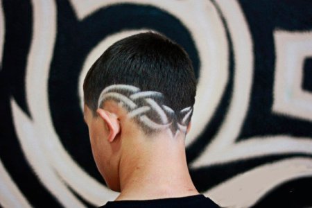 Стрижка Кельтский узор на затылке