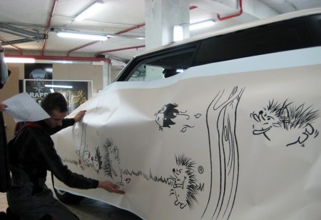 Пленка с рисунком на автомобиль