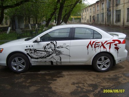 Трафаретная аэрография на авто