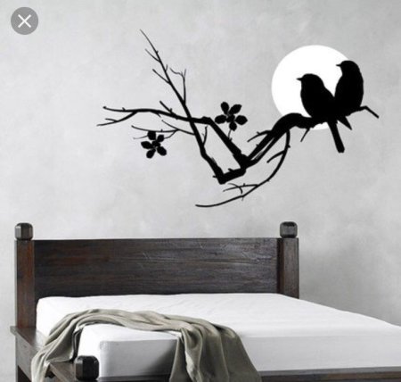 Черно белый рисунок на стене