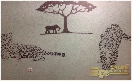 Рисунок животного жидкими обоями на стене
