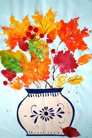 Рисование отпечатками листьев