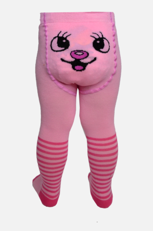 Красные мужские трусы на бельевой веревке