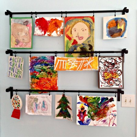 Стенд для рисунков в детском саду