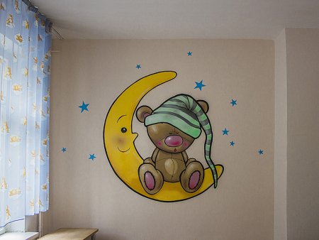 Роспись стен в детском саду спальня