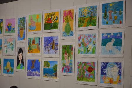 Детская выставка рисунков