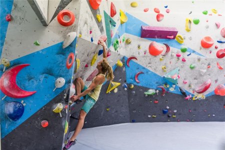 Туристический скалодром