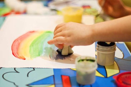 Рисование поролоном