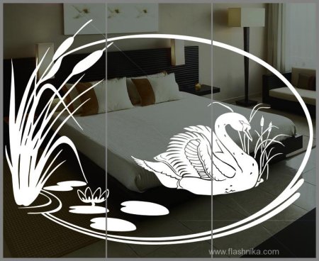 Пескоструй лебеди на зеркале