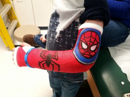 Разрисованный гипс