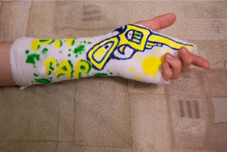 Разрисованный гипс