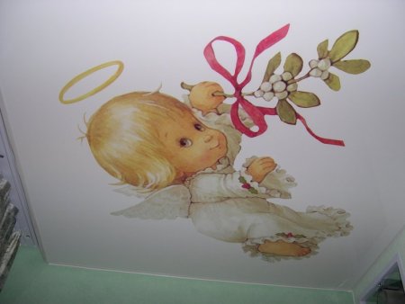 Натяжные потолки с ангелочками в детскую