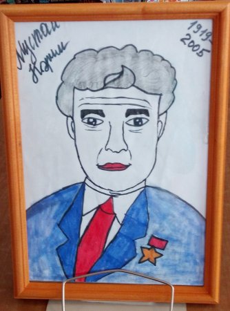 Портрет Мустая Карима карандашом