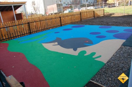 Покрытие детских площадок в детском саду