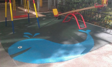 Резиновый коврик для детской площадки