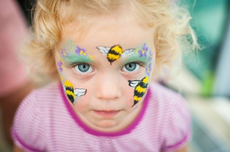 Яркий макияж для детей